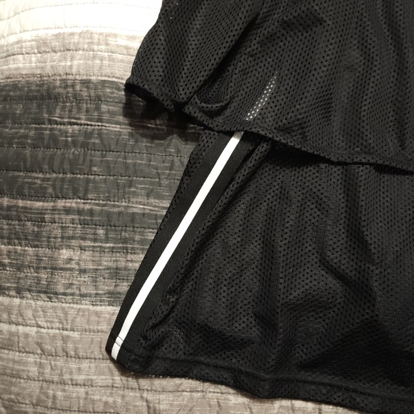 Puma Black Mesh Tie on Shoulders Tank Size Medium - Picture 5 of 9